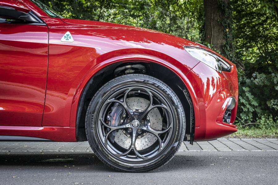 Колеса Alfa Romeo Stelvio Quadrifoglio (949) 2020 года  (WW) (фото 48 из 55)